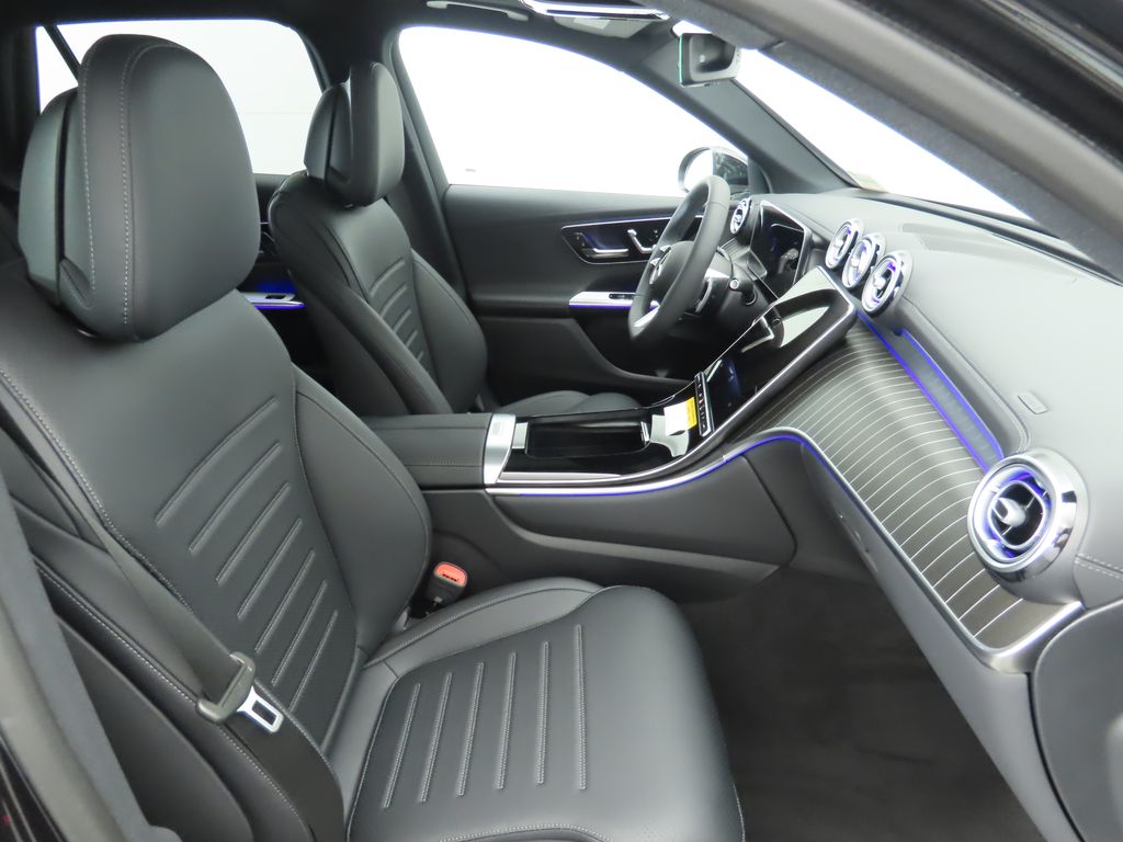 Thumbnail: 2026 Mercedes-Benz GLC - 22