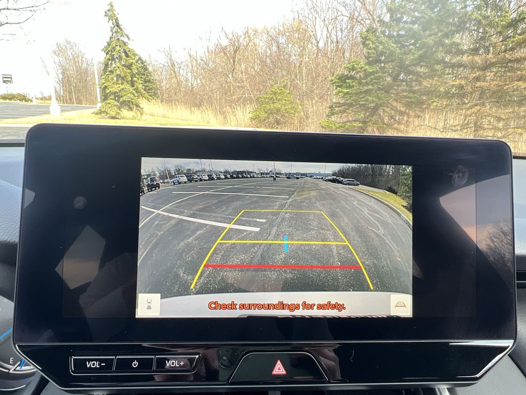 2024 Toyota Venza XLE 17
