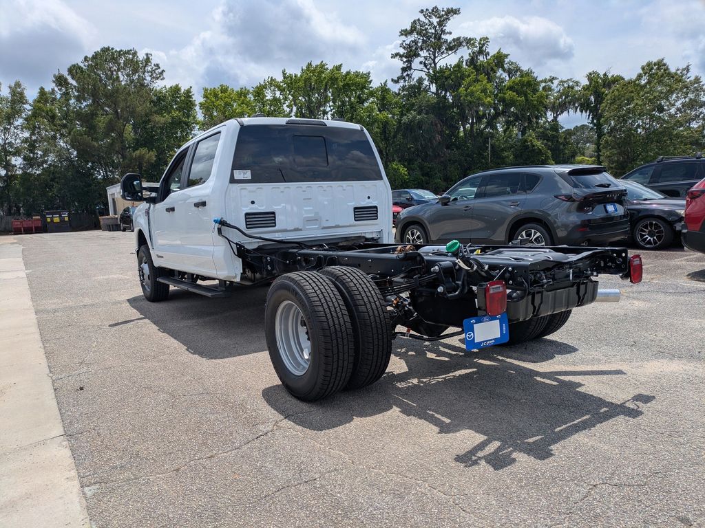 2026 Ford F-350 Chassis XL