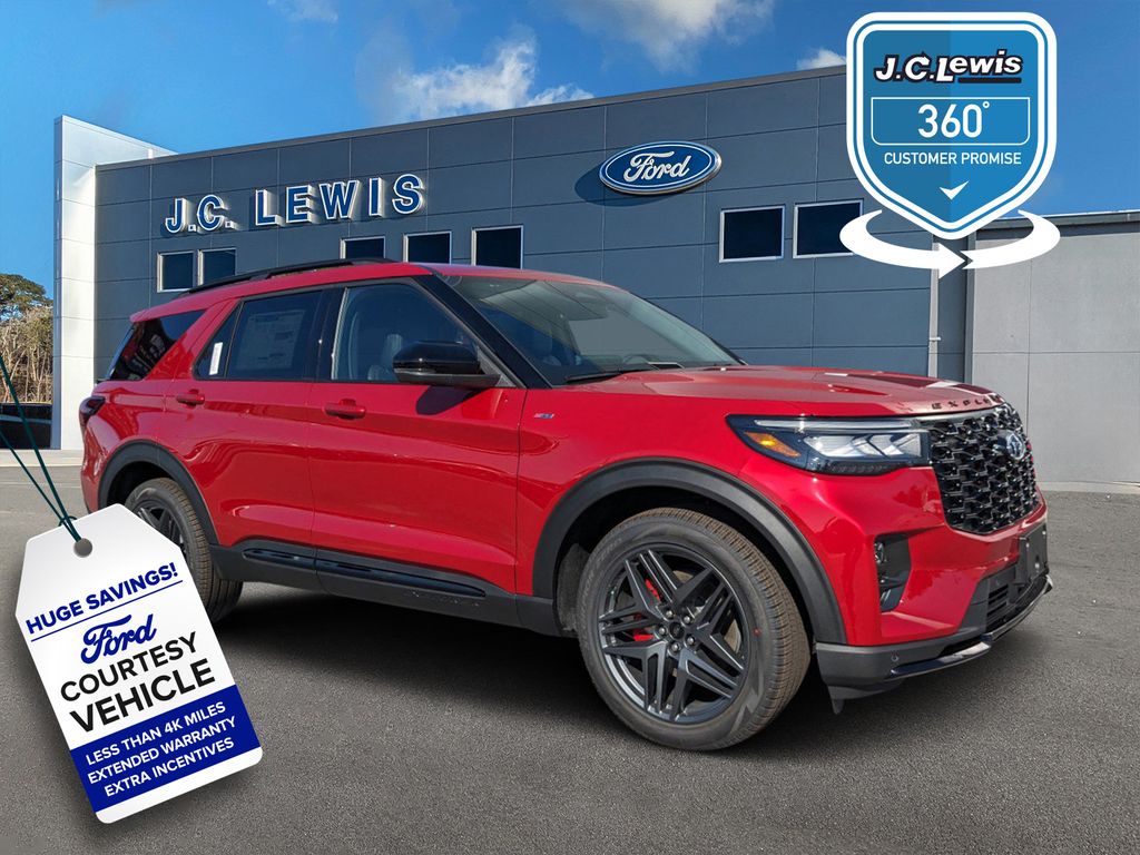 2025 Ford Explorer ST-Line