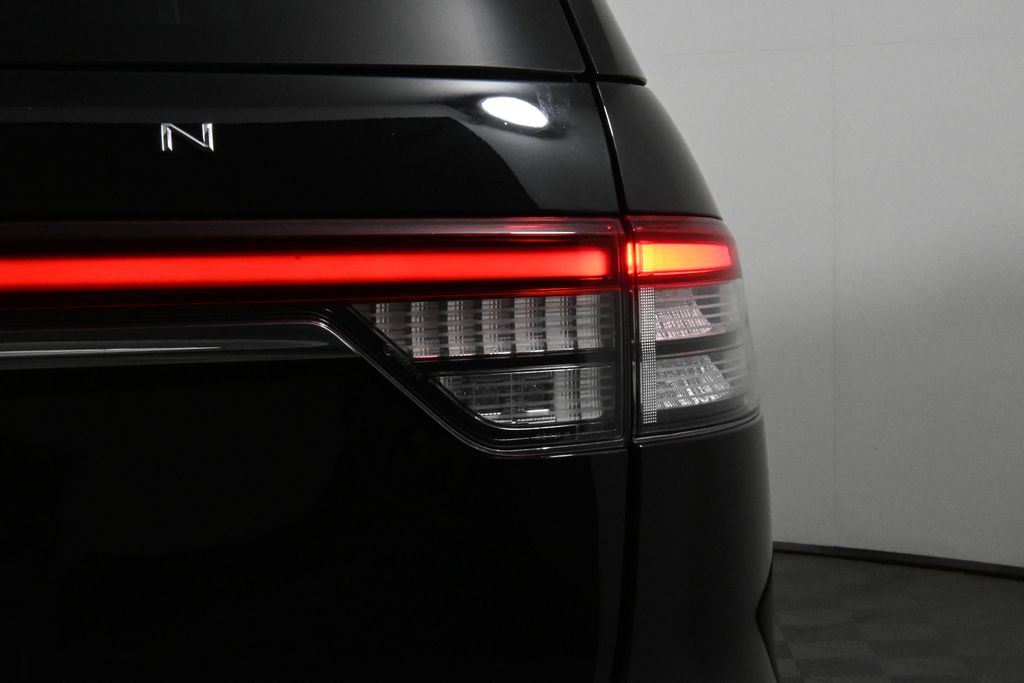 Thumbnail: 2022 Lincoln Aviator - 14