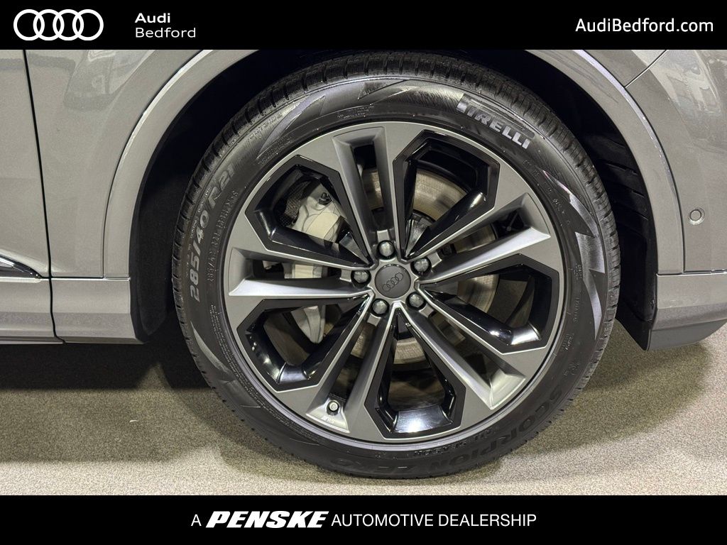 Thumbnail: 2026 Audi Q7 - 9