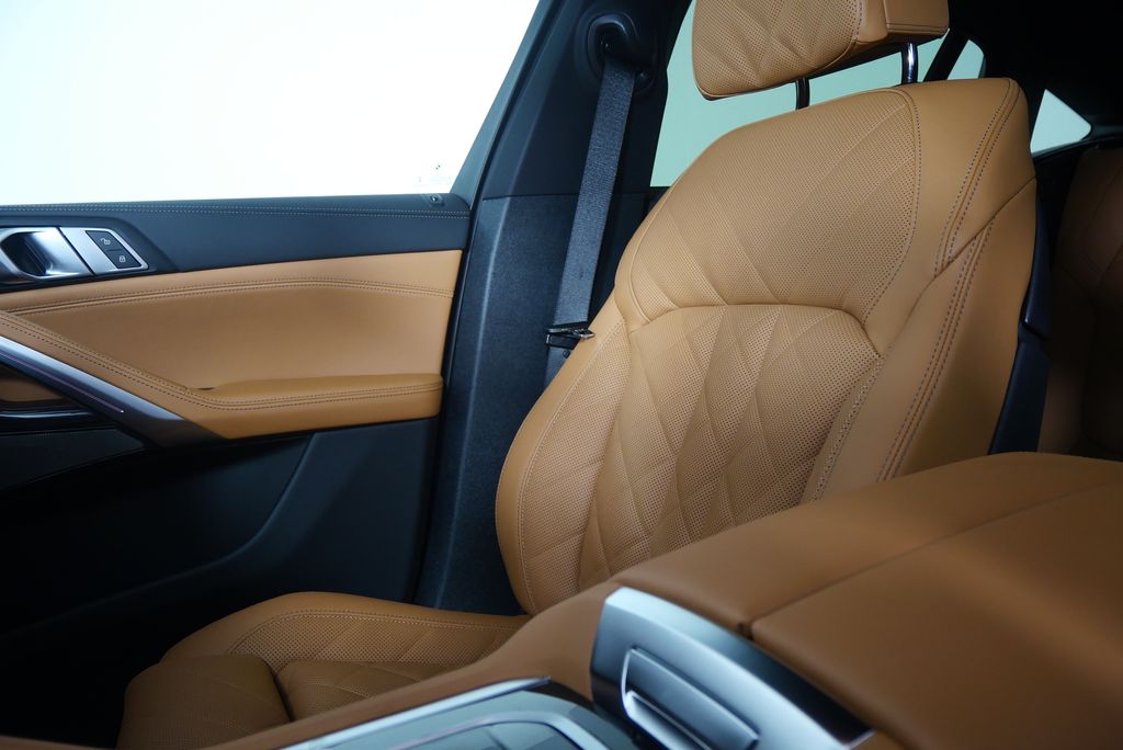 Thumbnail: 2026 BMW X6 - 22