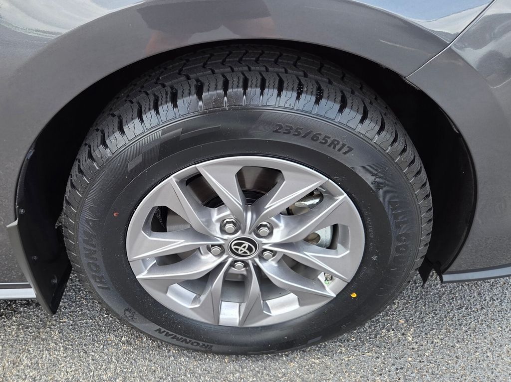 Used 2025 Toyota Sienna Van