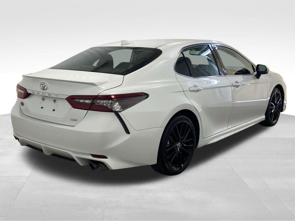 2023 Toyota Camry XSE photo 3