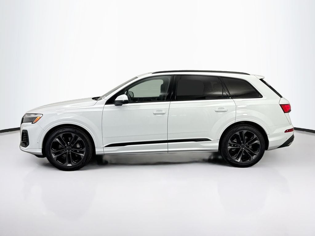 Thumbnail: 2026 Audi Q7 - 8