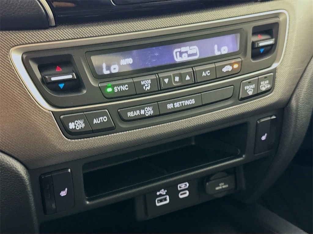 2025 Honda Ridgeline RTL photo