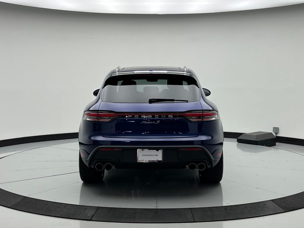 Thumbnail: 2025 Porsche Macan - 10