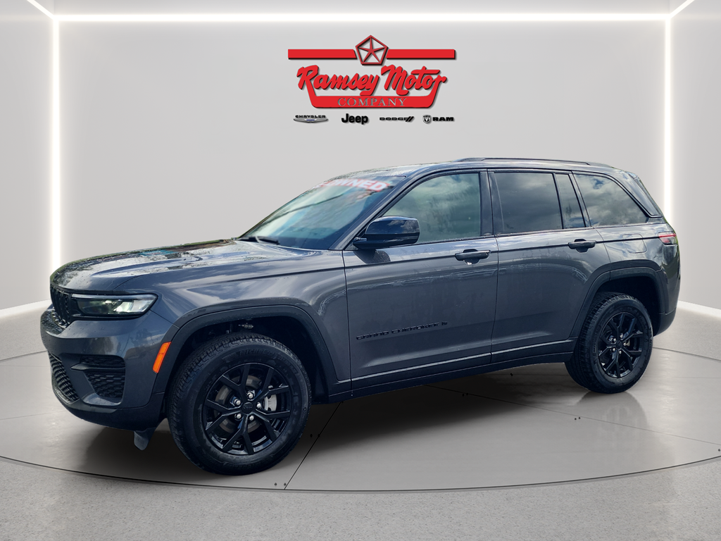 Baltic Gray Metallic Clearcoat 2025 Jeep Grand Cherokee Altitude 4WD SUV / Crossover Four-Wheel Drive 8-Speed Automatic