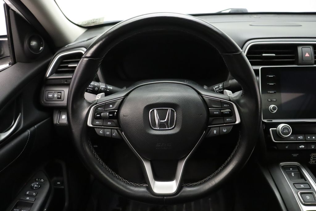 2022 Honda Insight Touring 23