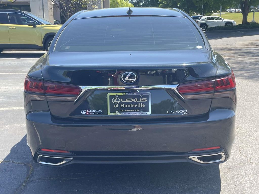 Used 2021  Lexus 500 upgraded interior pkg image 3