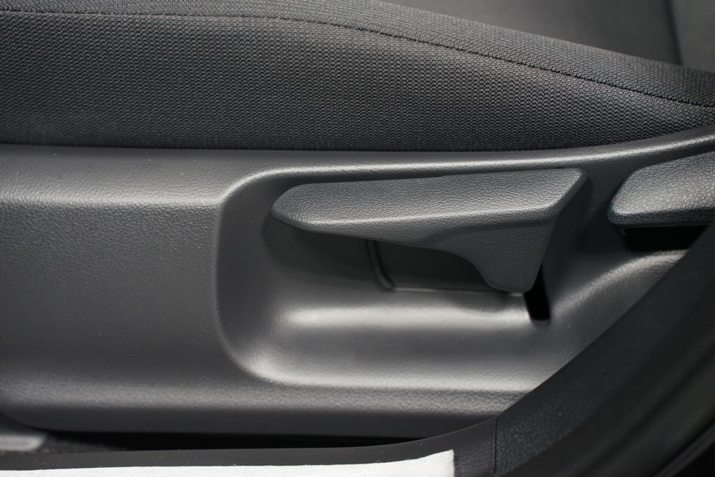 Thumbnail: 2026 Toyota Corolla - 32