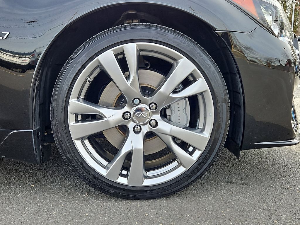 Thumbnail: 2019 INFINITI Q70 - 9