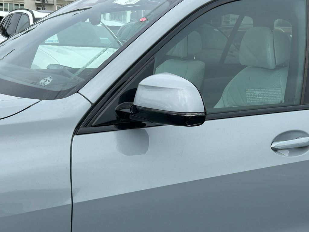 Thumbnail: 2026 BMW X5 - 10