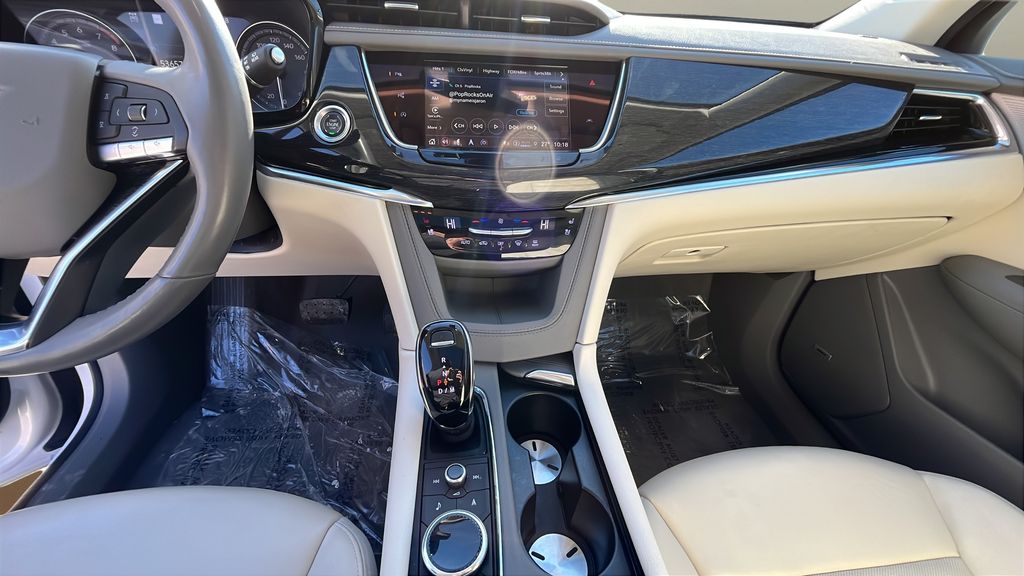 used 2022 Cadillac XT6 car, priced at $31,350