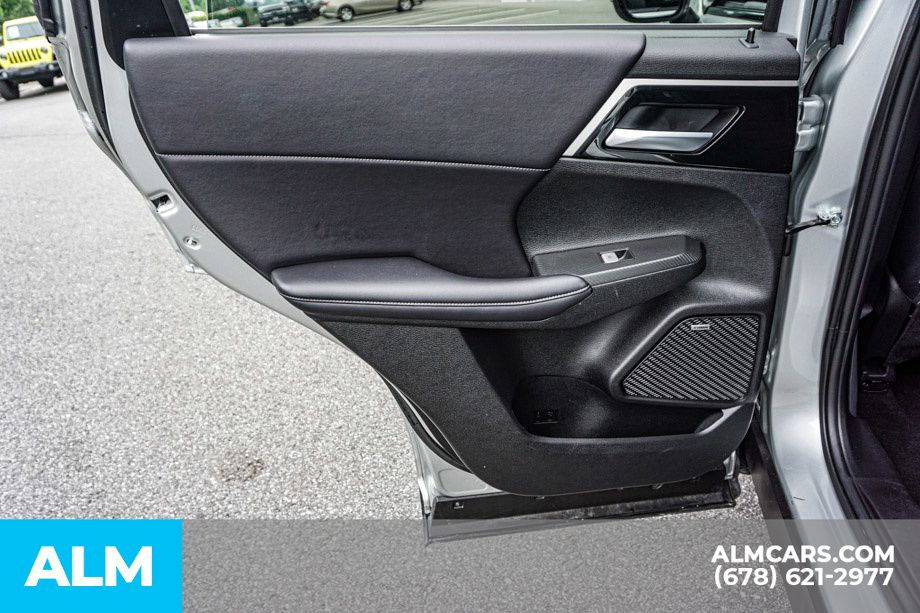 Used 2025 Silver Mitsubishi SE image 53