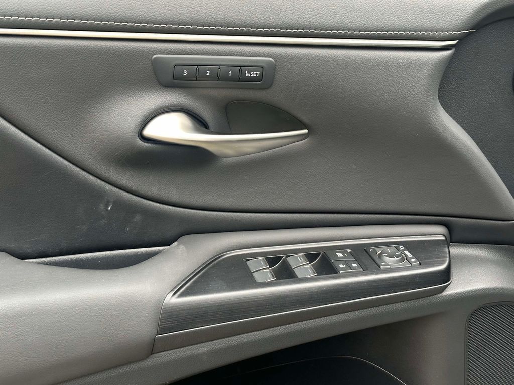 used 2021 Lexus ES car, priced at $34,495