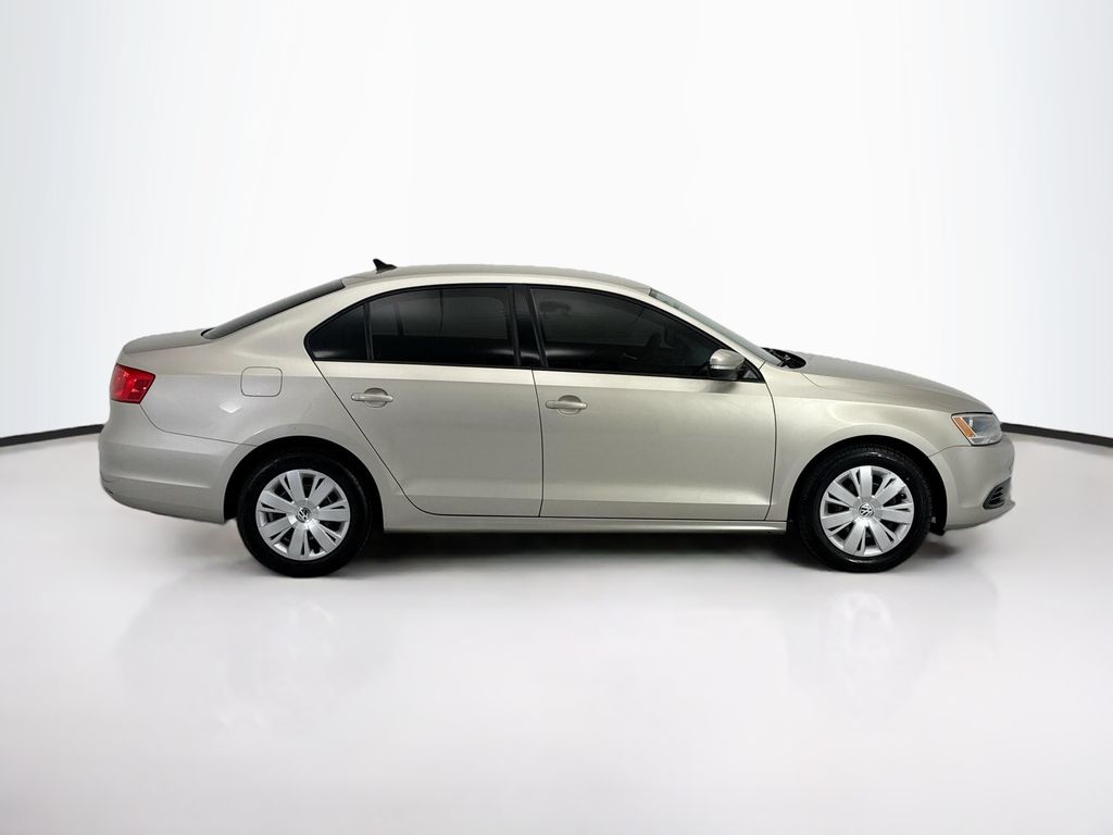 Thumbnail: 2014 Volkswagen Jetta - 4