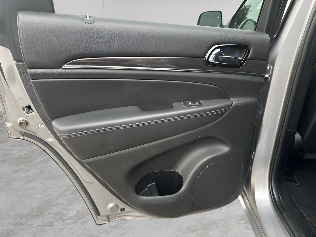 Used Car 2019 Jeep Grand Cherokee  Overland For Sale Under $20,000 In Austin, Texas