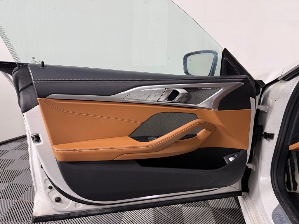 2023 BMW 8 Series  10