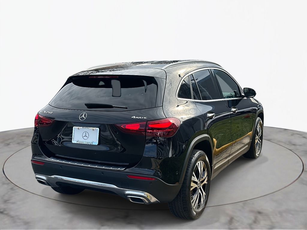 Thumbnail: 2025 Mercedes-Benz GLA - 8