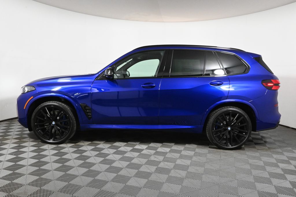 2025 BMW X5 M60i 2