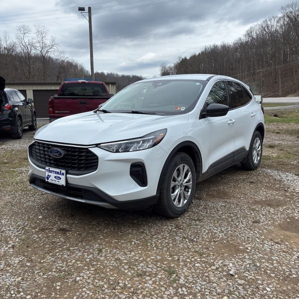 Oxford White 2023 Ford Escape Active AWD SUV / Crossover All-Wheel Drive 8-Speed Automatic