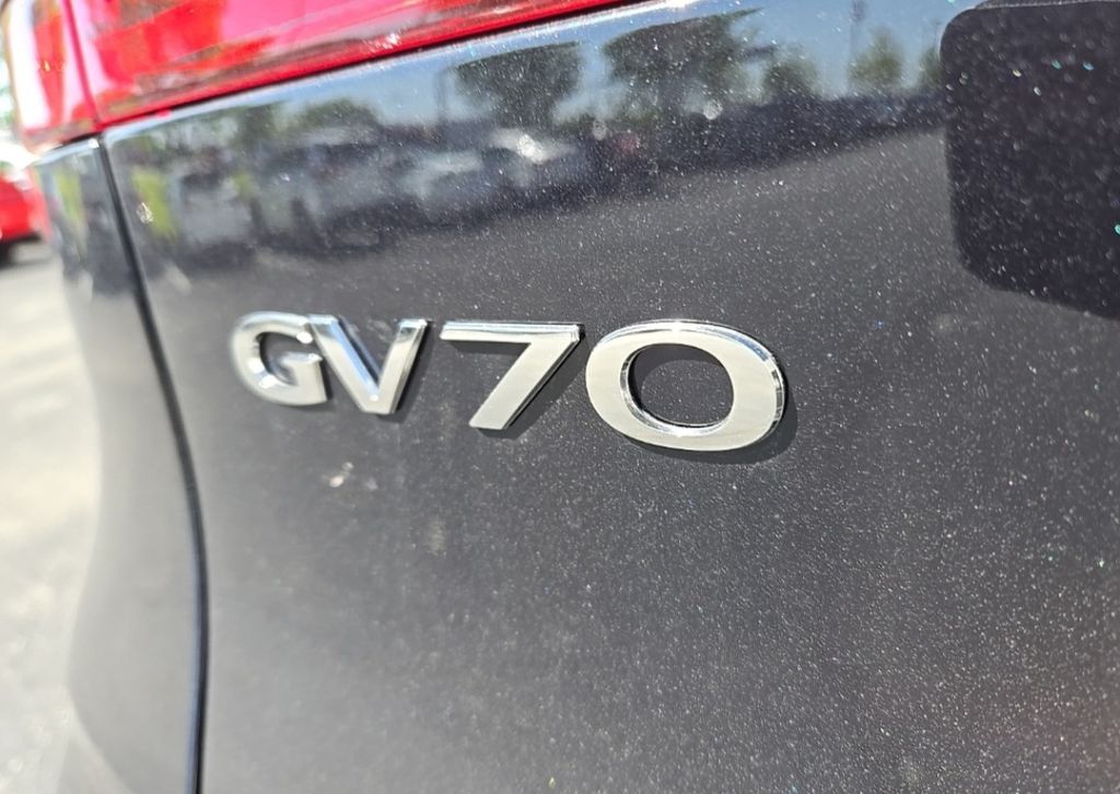 2026 Genesis GV70 Advanced 11