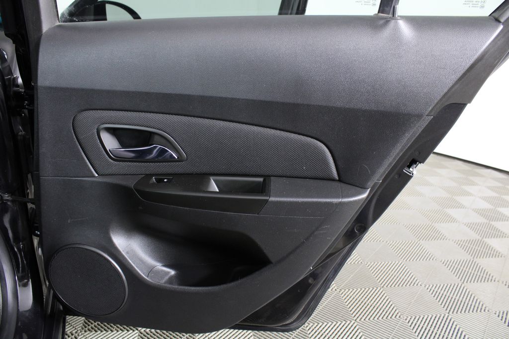 Used 2013 Chevrolet Cruze for sale in 