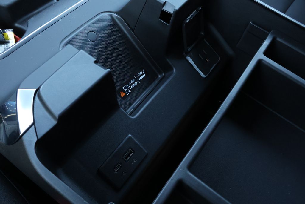 Thumbnail: 2026 Chevrolet Silverado 2500 - 31