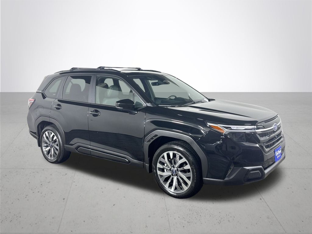 2025 Subaru Forester Touring photo 4