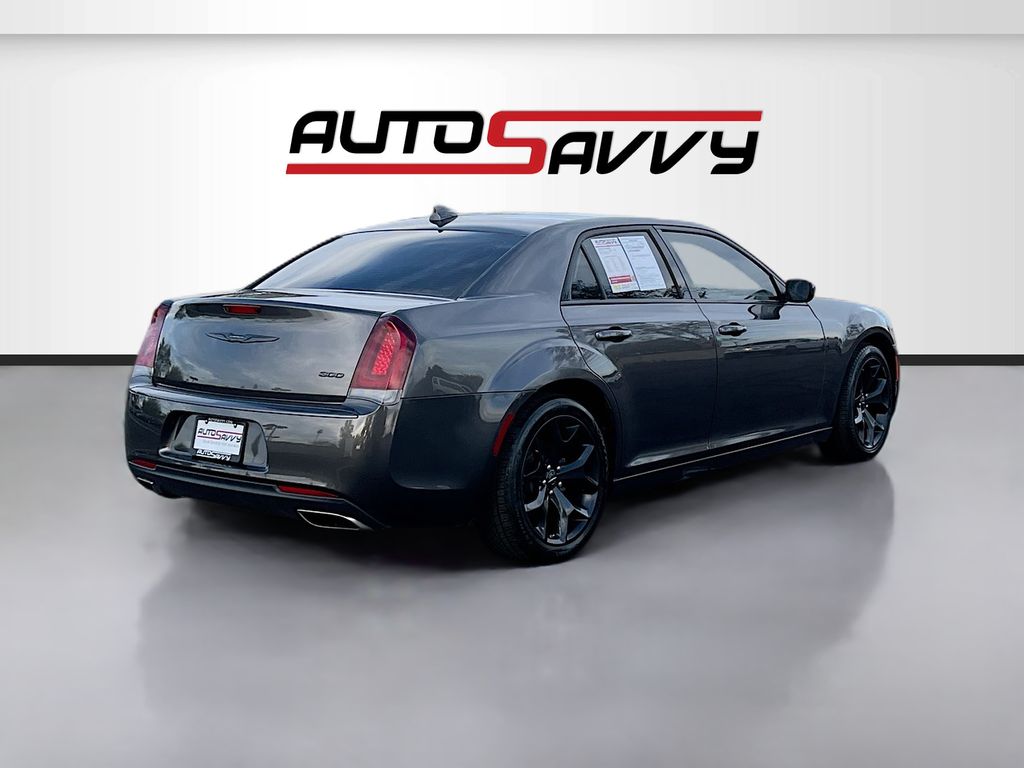 Used 2022 Gray Chrysler Touring image 7