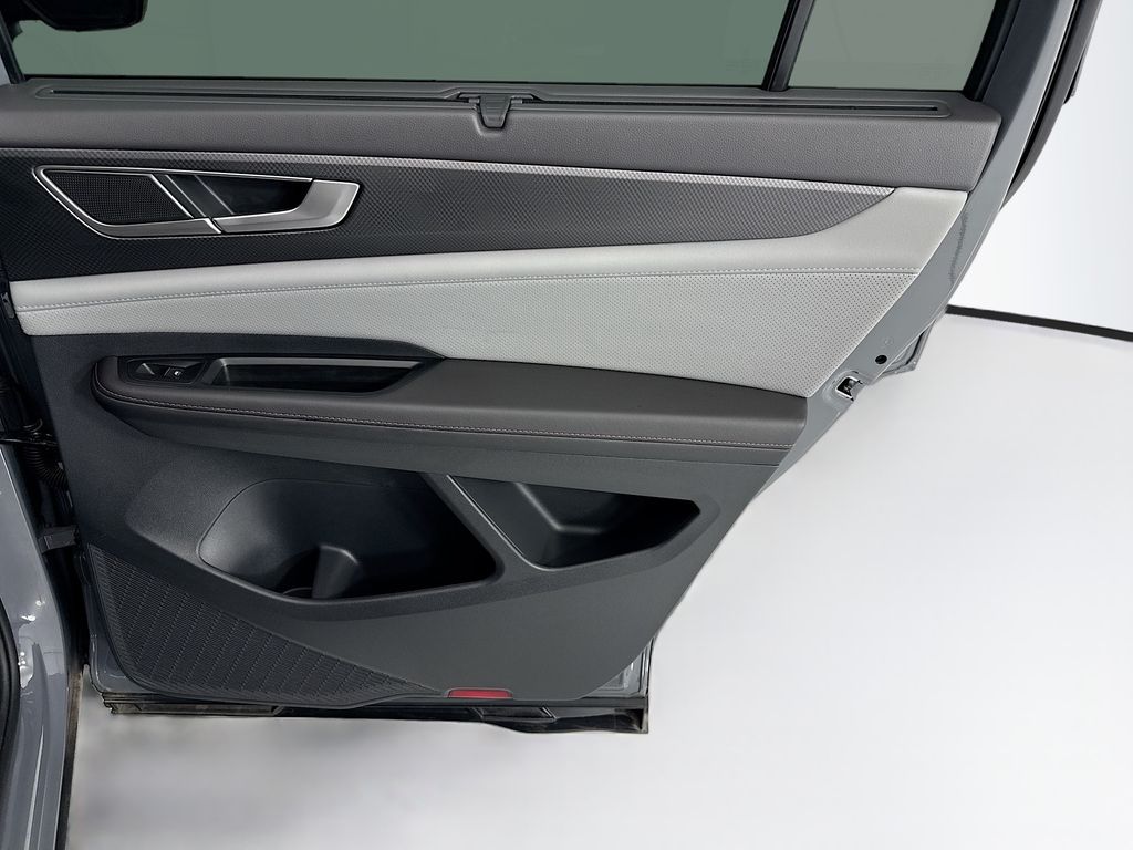 Thumbnail: 2025 Volkswagen Atlas - 25
