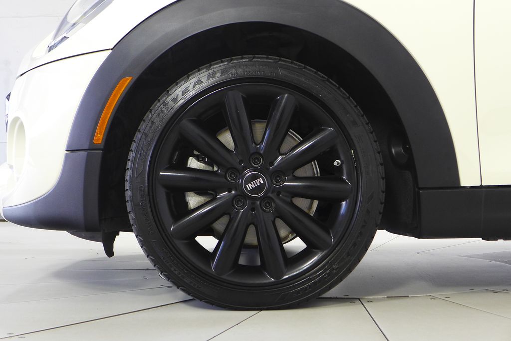 Thumbnail: 2015 MINI Cooper - 5