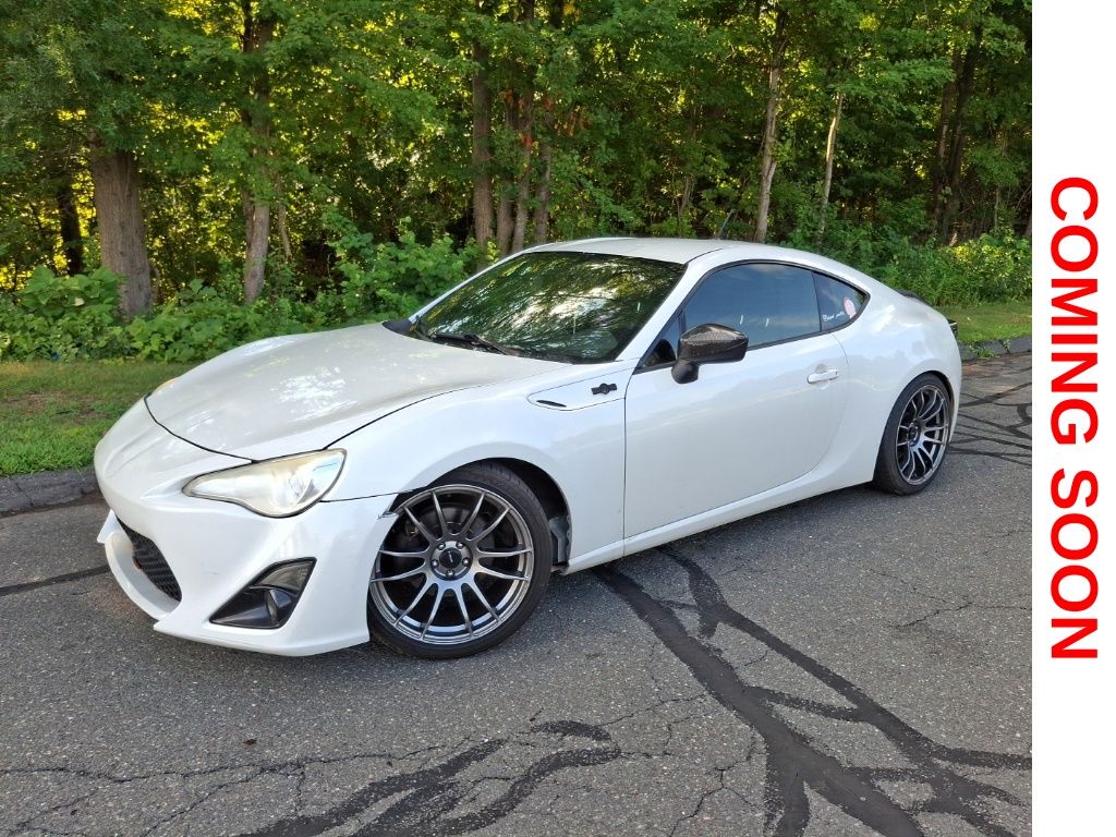 Whiteout 2013 Scion FR-S Coupe Rear-Wheel Drive 6-Speed Manual