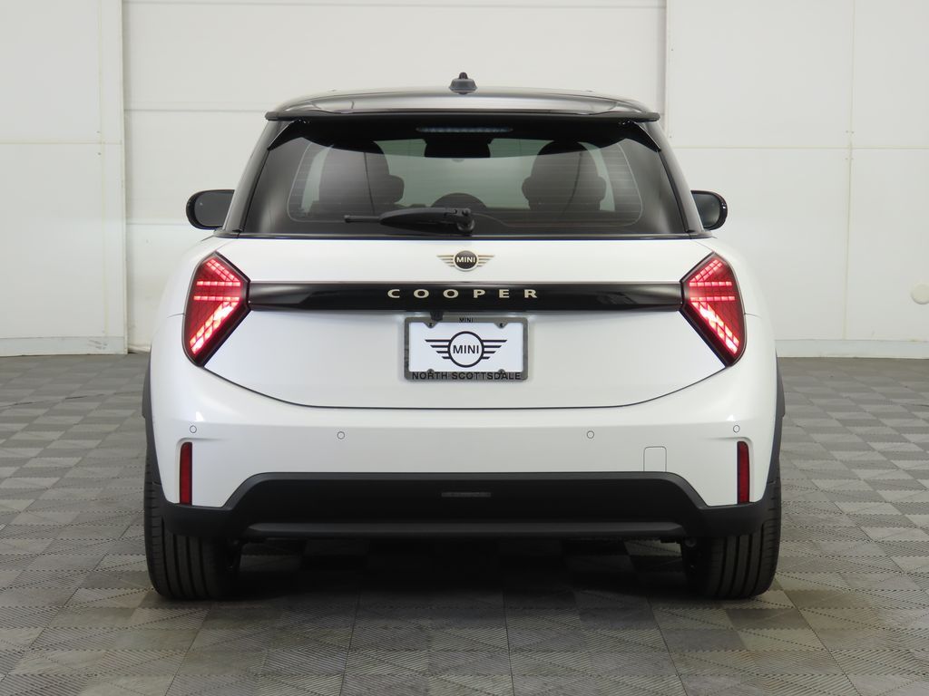 Certified Used 2026 White MINI Signature Plus image 7