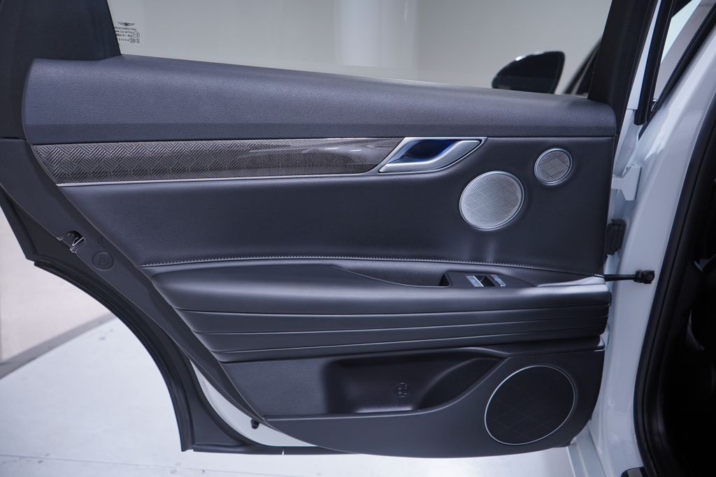 Thumbnail: 2024 Genesis G80 - 15