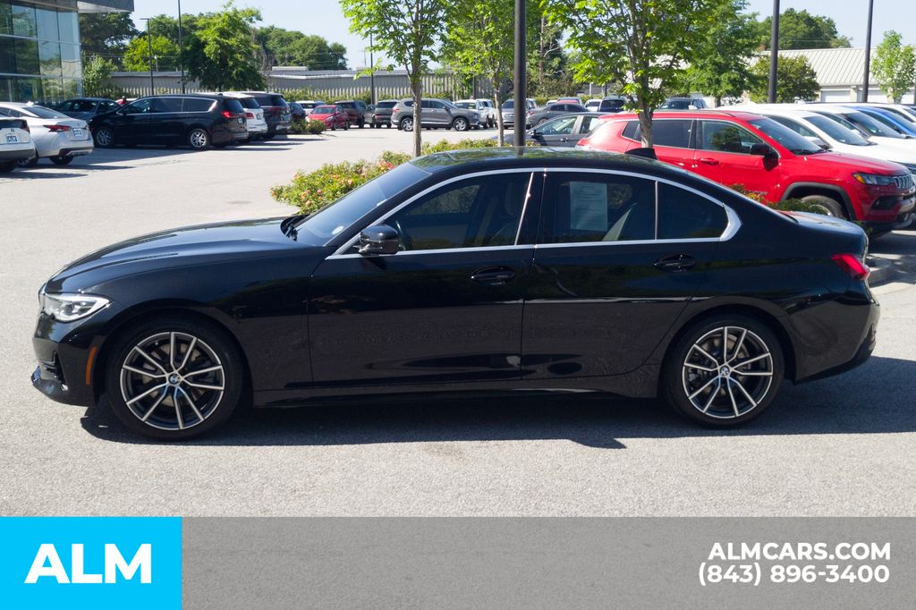Used 2021 Black BMW 330i image 11