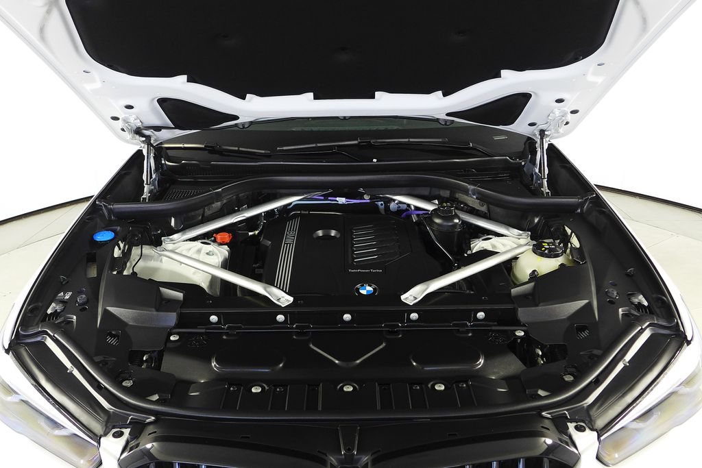 Thumbnail: 2023 BMW X5 - 6