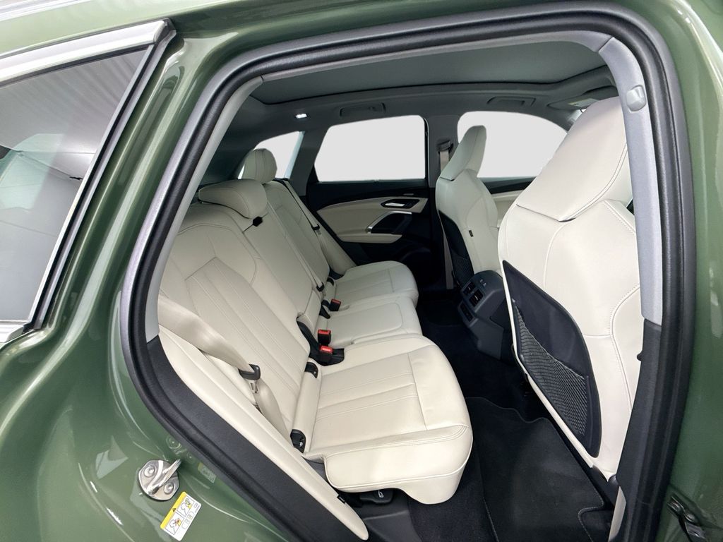 Thumbnail: 2025 Audi Q5 - 21