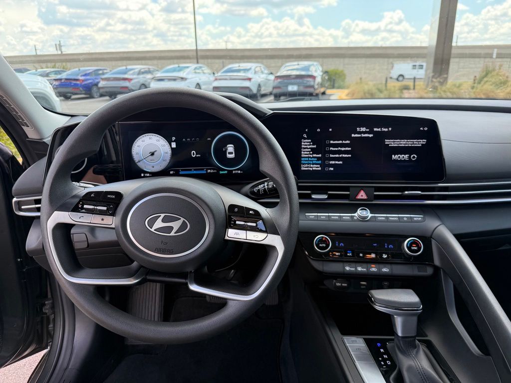 Thumbnail: 2024 Hyundai Elantra - 21