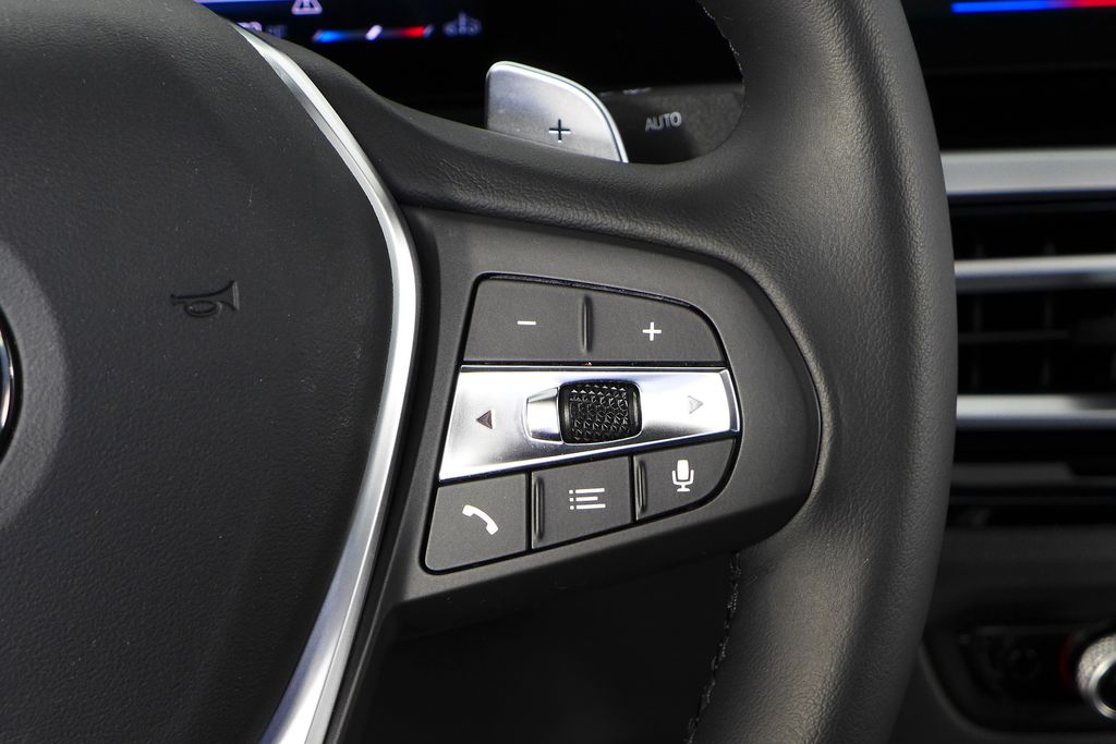 Thumbnail: 2023 BMW 3 Series - 28