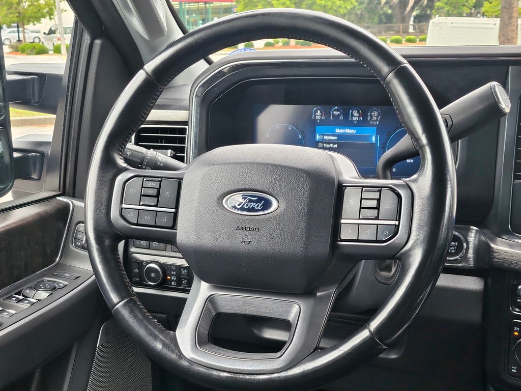 2023 Ford F-350SD Lariat - 6