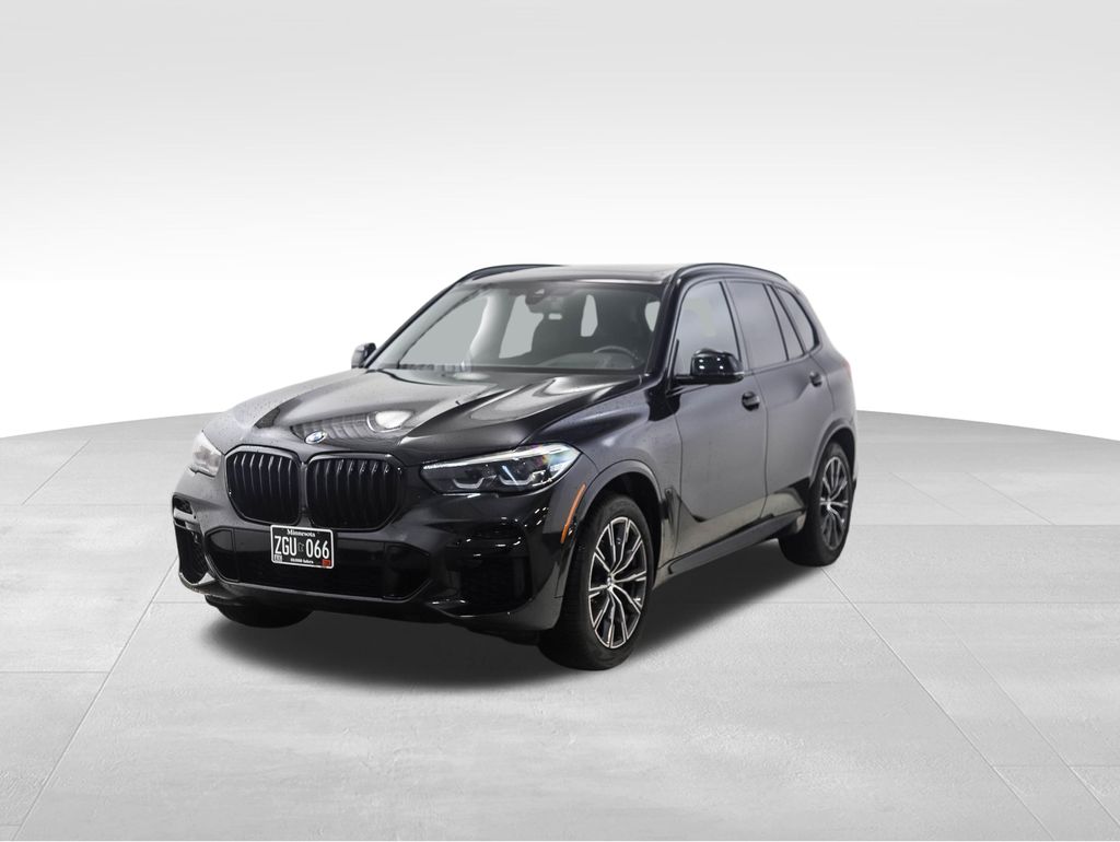 Thumbnail: 2023 BMW X5 - 1