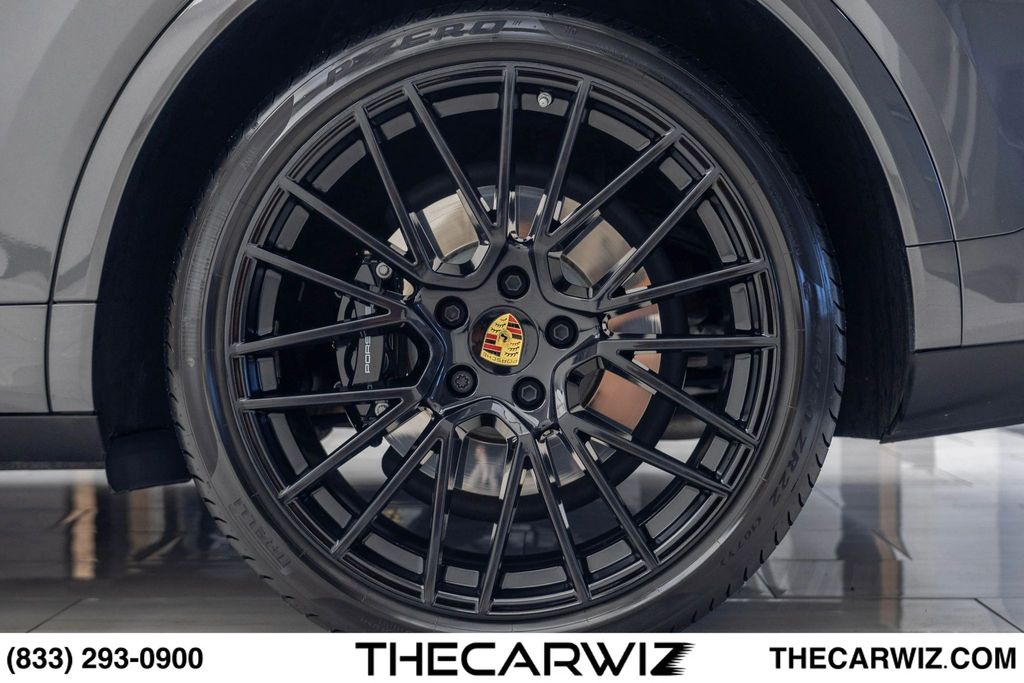 2023 Porsche Cayenne Coup Turbo - Photo 13
