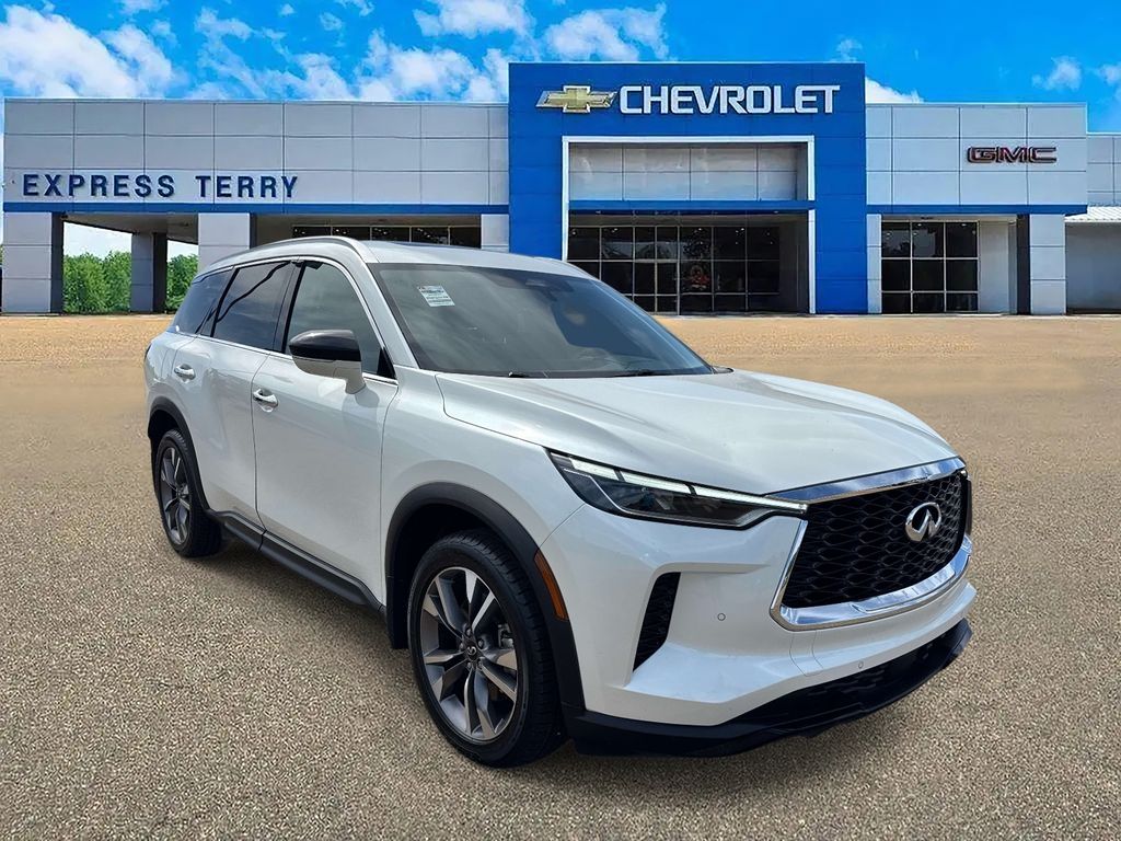 2023 INFINITI QX60 Luxe AWD