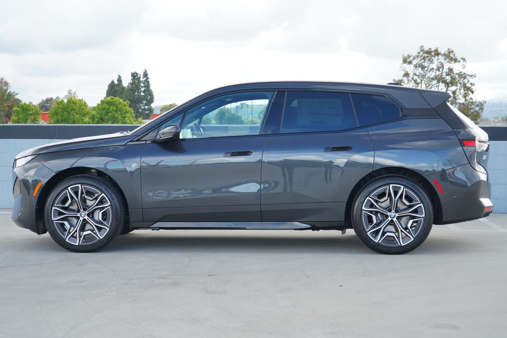 Thumbnail: 2026 BMW iX - 4