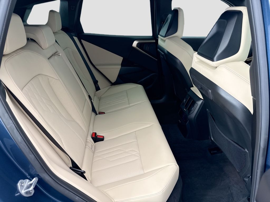 Thumbnail: 2025 BMW X3 - 21