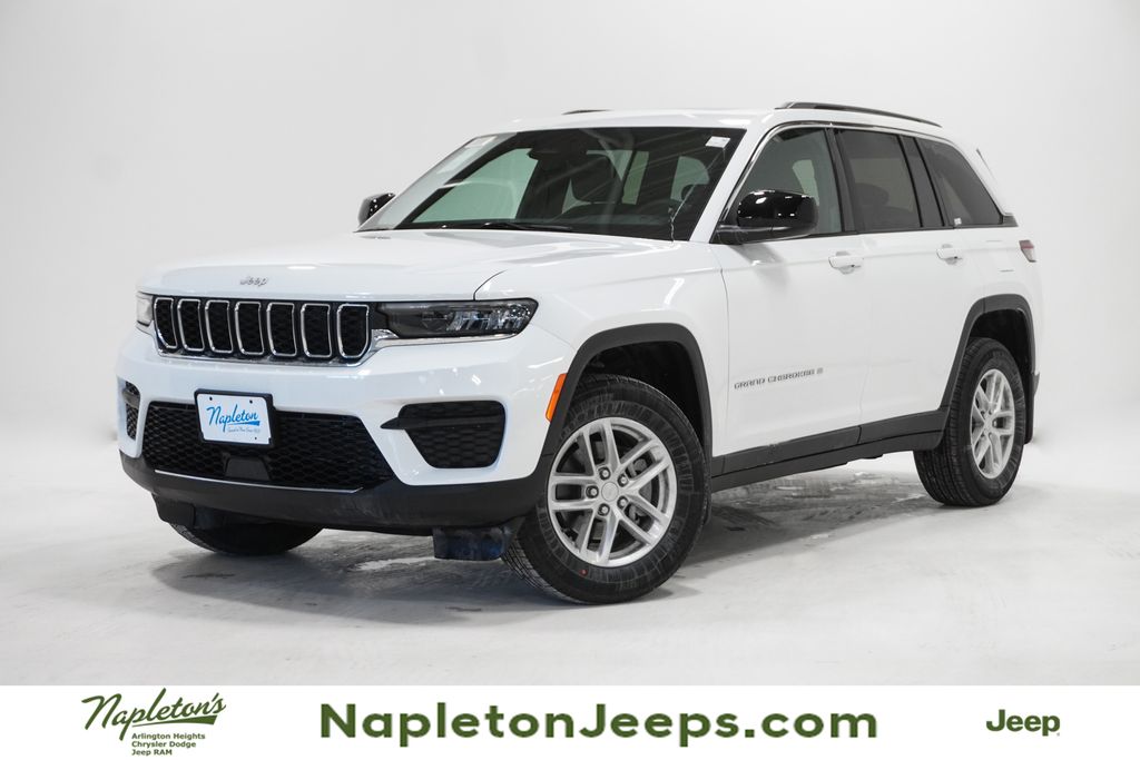 2026 Jeep Grand Cherokee Laredo 4WD