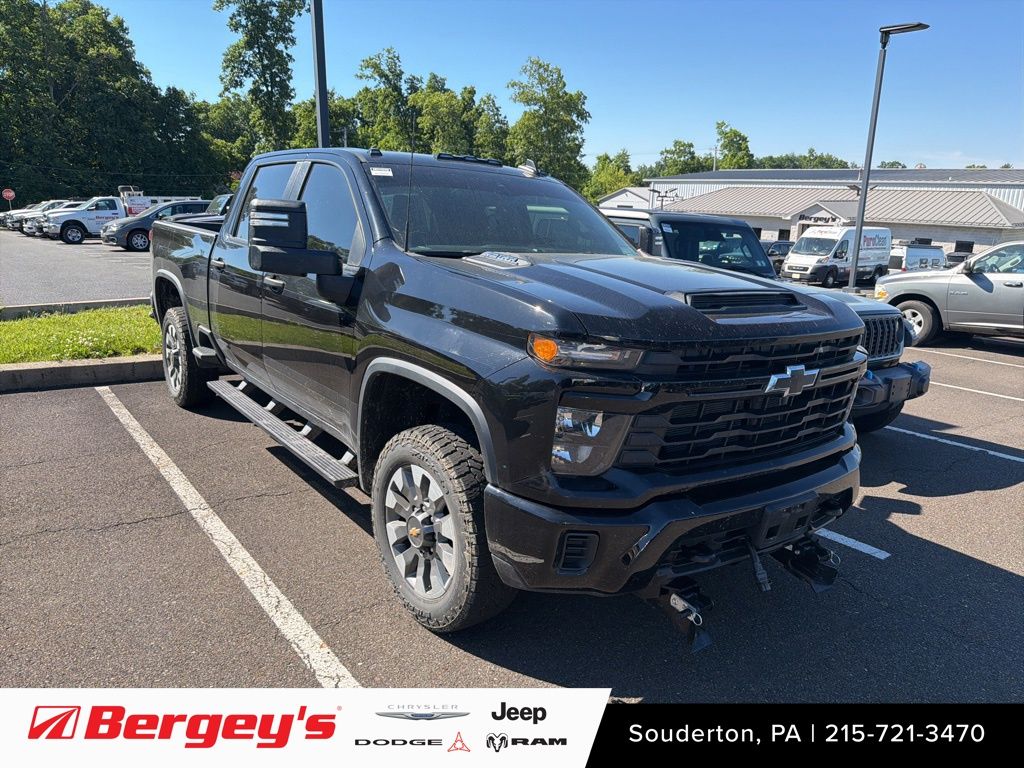 Black 2025 Chevrolet Silverado 2500HD Custom Crew Cab 4WD Pickup Truck Four-Wheel Drive Automatic